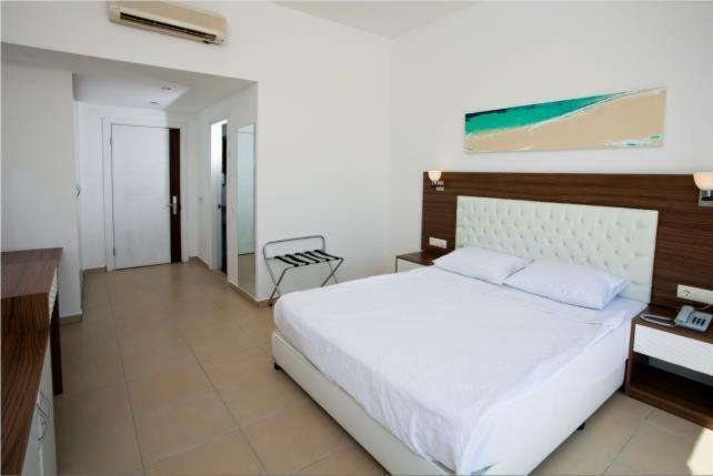 Cocos The Club Hotel Ортакент Екстериор снимка